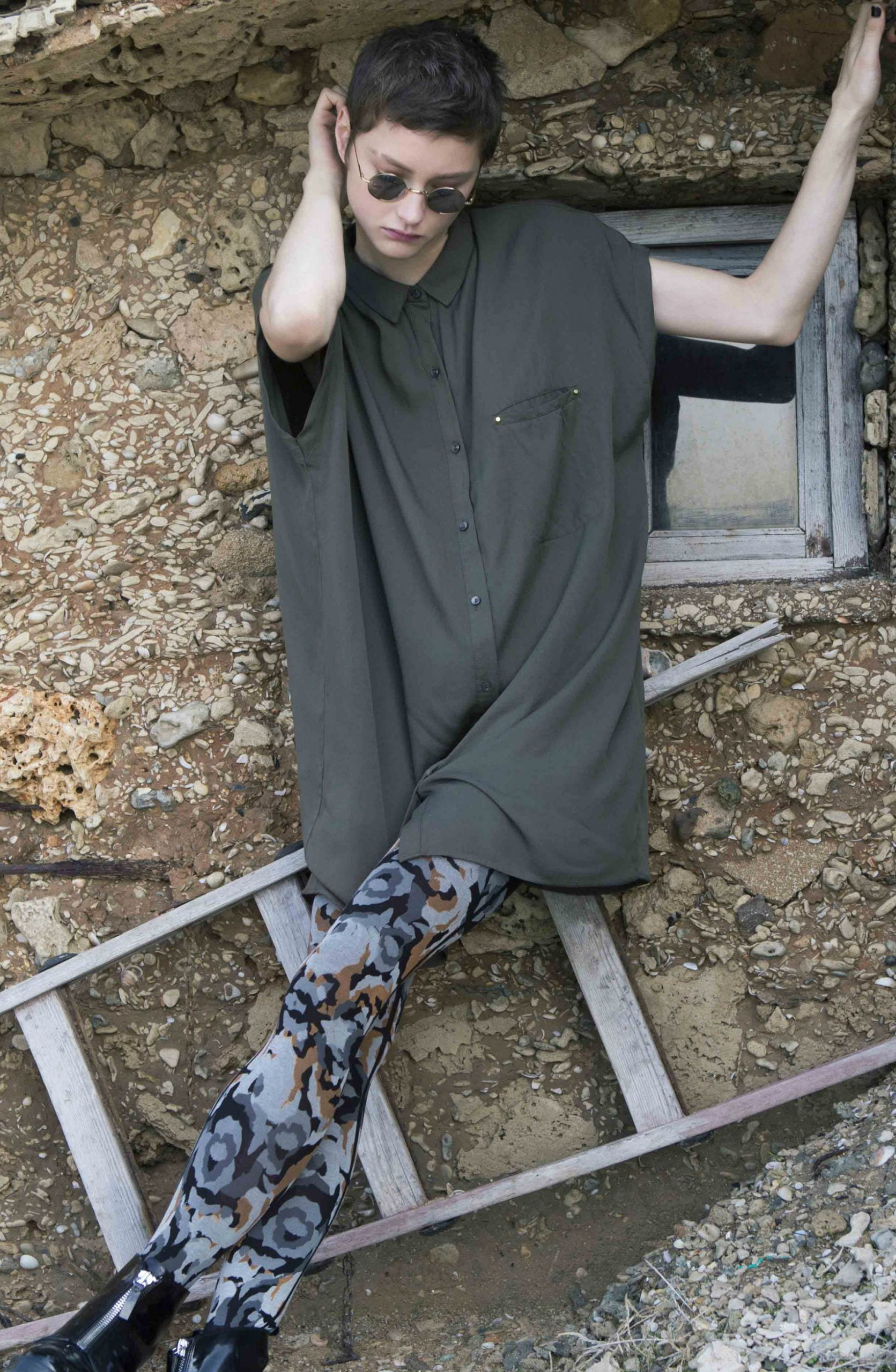 Zohara “Earth Goddess” Grey Orange Print Tights